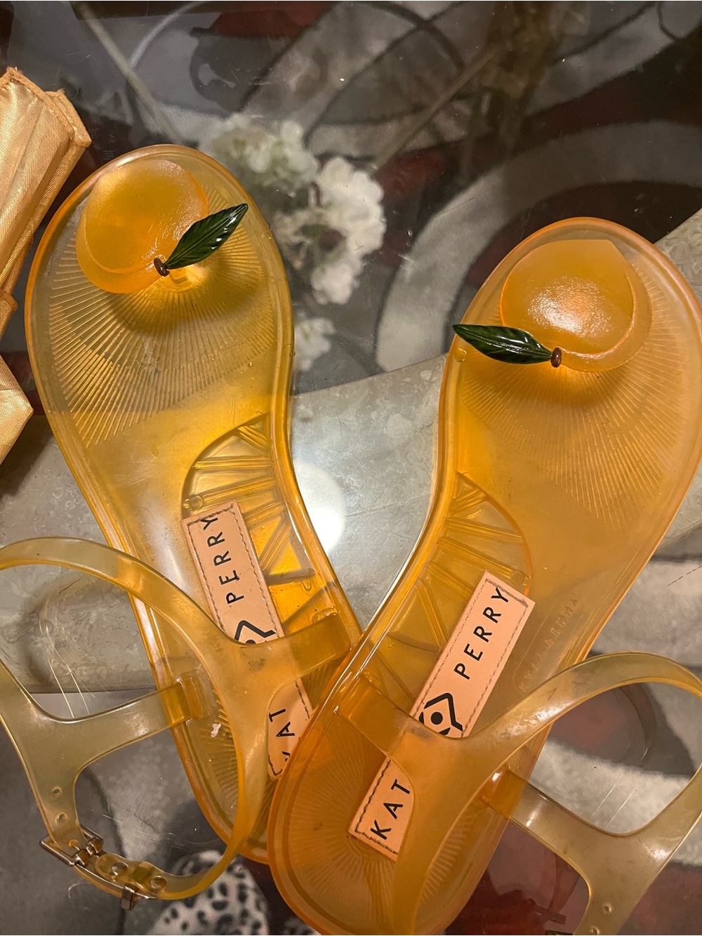 Katy Perry Collections Orange Jelly Sandals with Leaf Detail🍑